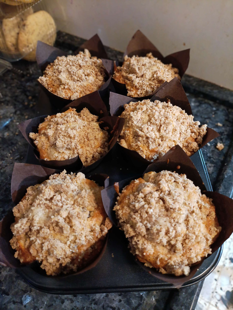 Apple Crumble Muffins